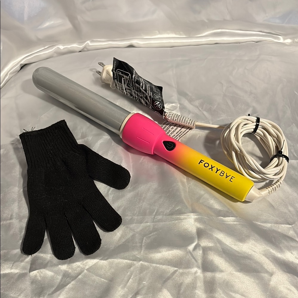 FoxyBae Pink and Yellow Curling Wand